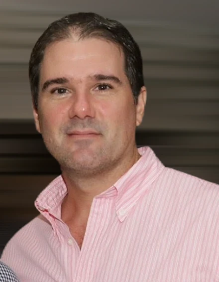 Dr. Mario Lovatón, oftalmólogo, cirujano oftalmológico | Medii.net